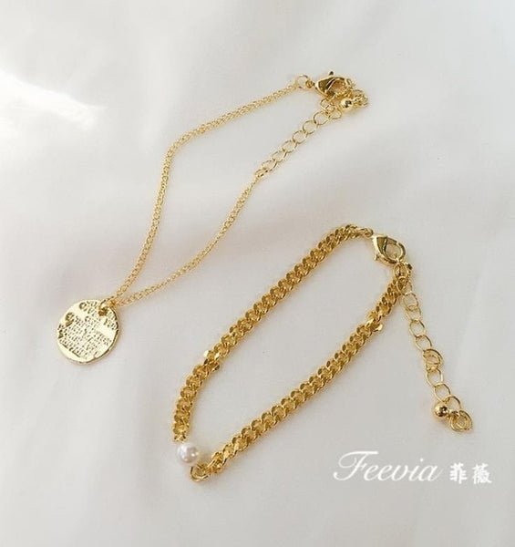 HUANZHI 2019 New Baroque Irregular Imitation Pearls Gold Metal Link Chain Bracelets for Women Girl Summer Party Jewelry