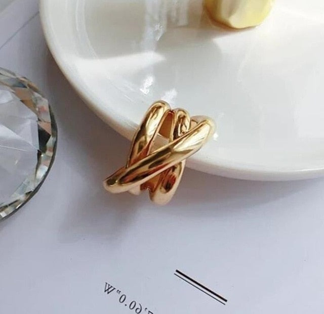 HUANZHI 2019 New Korean Geometric Simple Multi-layer Hollow Cross Gold Shining Opening Metal Rings for Women Girls Gifts Party