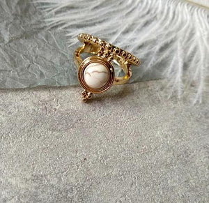 HUANZHI 2019 Retro Geometric Irregular Natural Stone Spar Gold Metal Marble Ring Finger Rings for Women Girl Party Exotic Gift