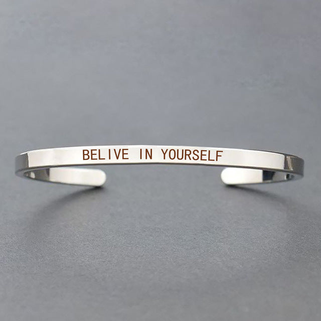 Churchill Quote "Never Give Up"Motivational Stainless Steel Engraved Bracelets Life Quote Jewelry Graduation Bangle Gifts