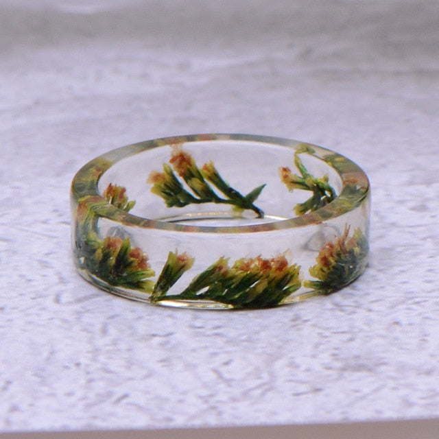 Hot Unique Clear Resin Ring Handmade Dried Flower Epoxy Rings Men Colorful Pattern Transparent Round Rings Jewelry for Women