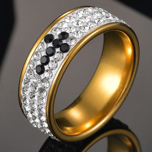 Quality GoldColor Wedding Bands Ring for Women Men Jewelry Stainless Steel Engagement Ring Couple Anniversary Gift Amazing Price