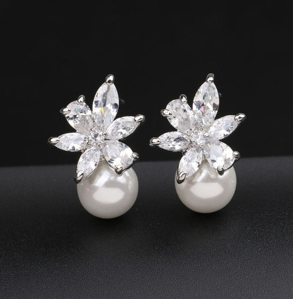 Luxury Square Austrian Cubic Zirconia Stud Earrings for Women Fashion Imitation Pearl Snow Flower Bridal Girl Jewelry CEP075E