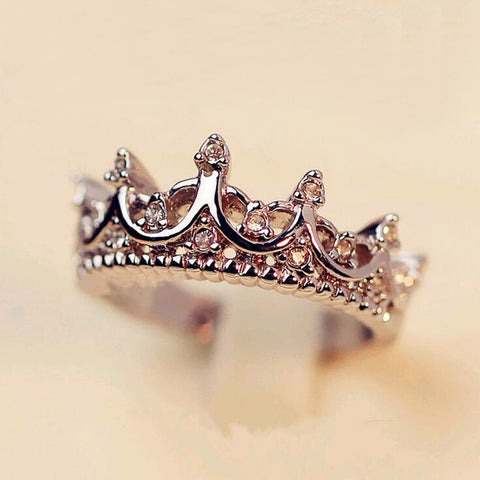 Fashion Vintage Silver Crystal Drill Hollow Crown Shaped Queen Temperament Rings For Women Party Wedding Ring Jewelry