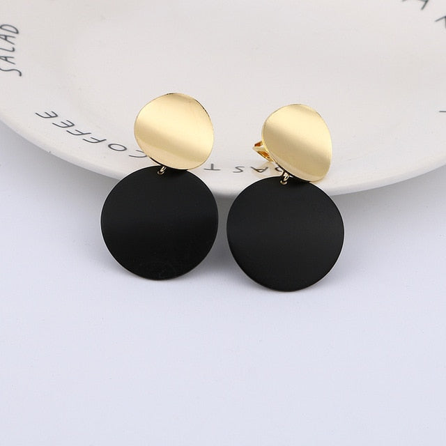 2019 Fashion Non Pierced Clip On Earrings Gold Black Metal Round Disc Statement Ear Clips for Women Bijoux Brincos Party Gift